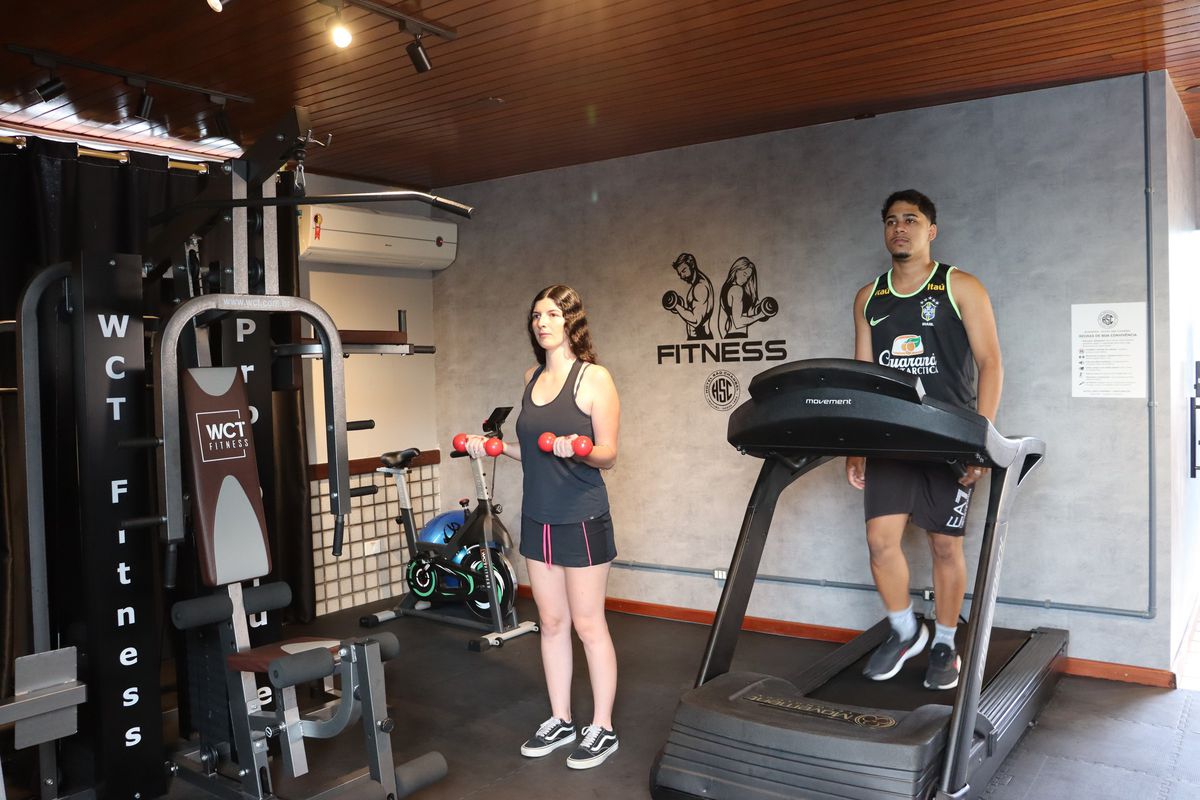 Fitness Center - Academia