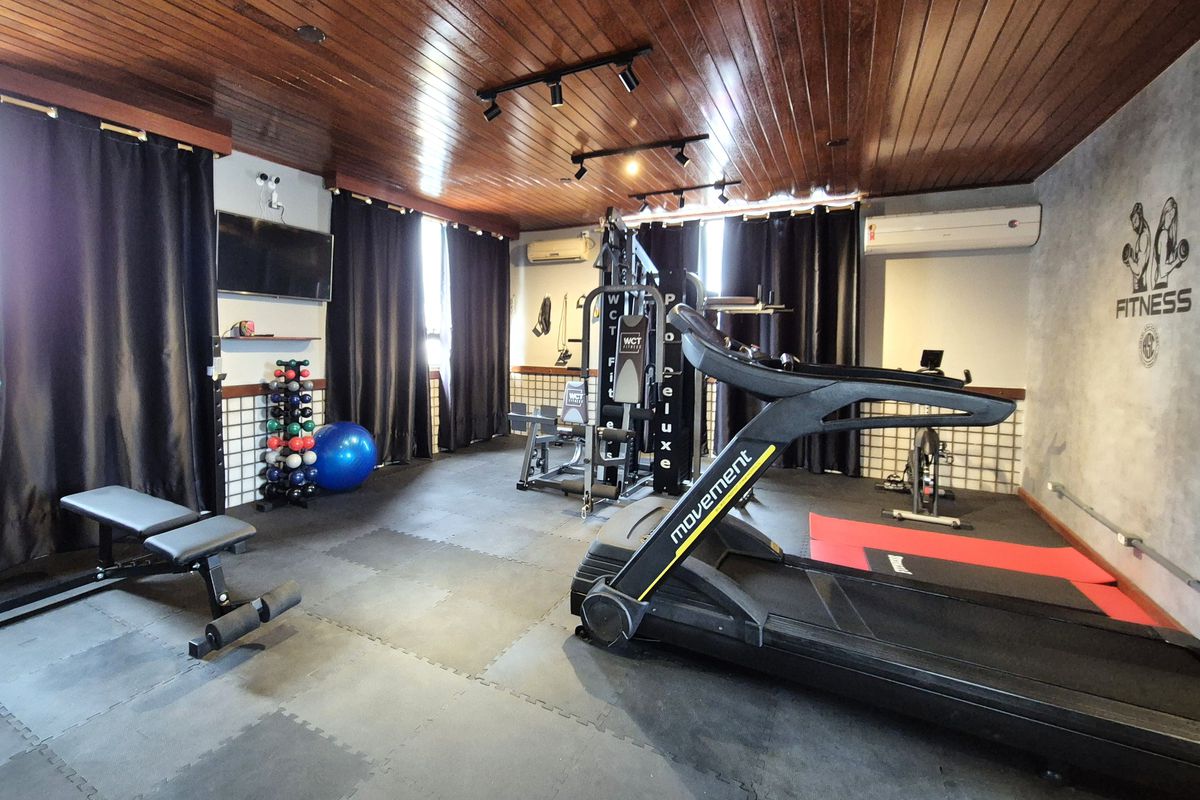Fitness Center - Academia
